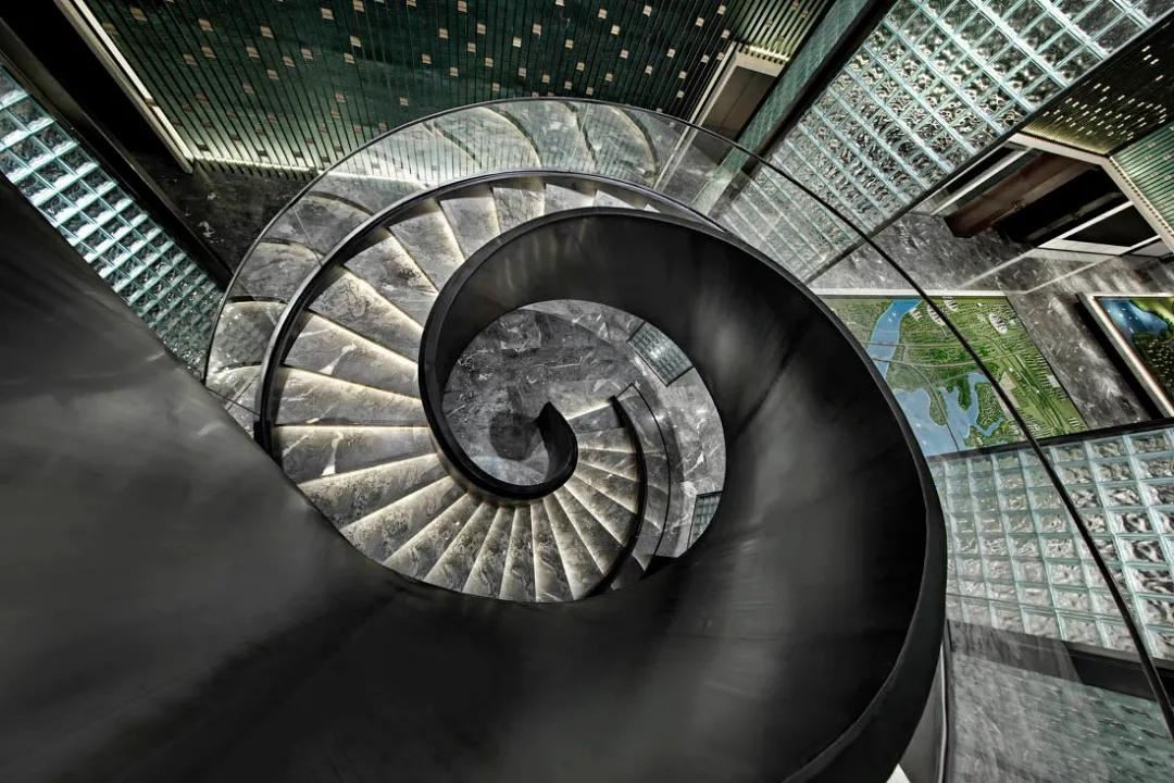 Natural Grey Marble Steps With Intelligent body-sensing Lighting Natural Grey Marble Steps With Intelligent body-sensing Lighting