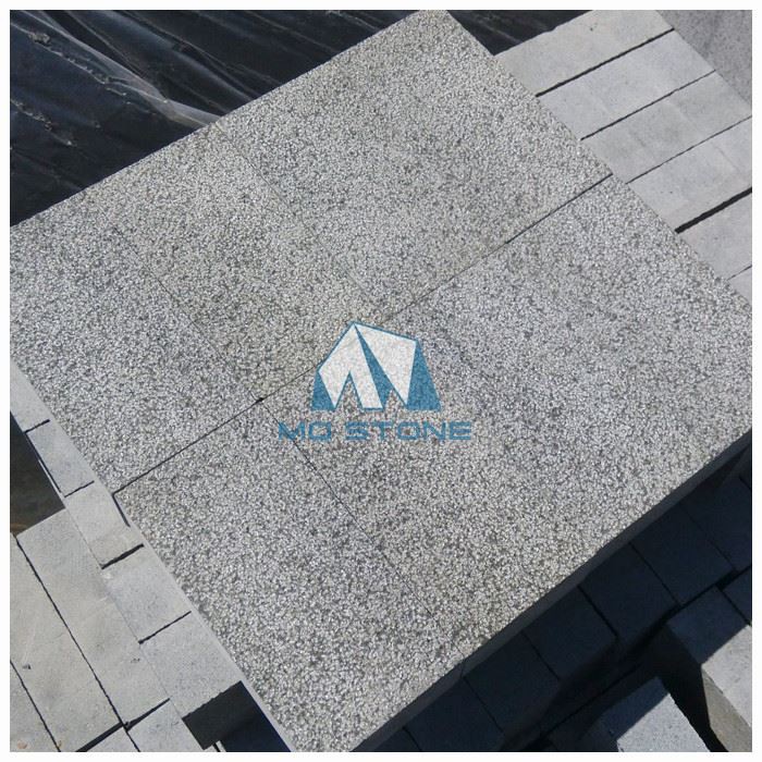 Black Granite Driveway Pavement