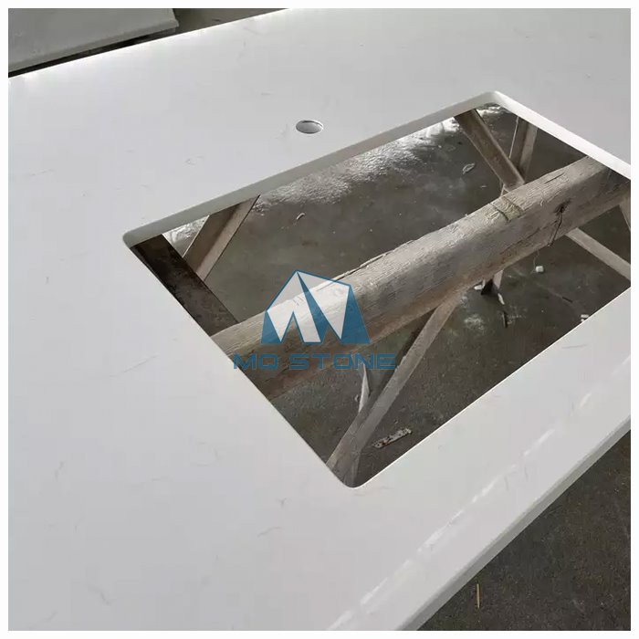 white and grey quartz kitchen countertops