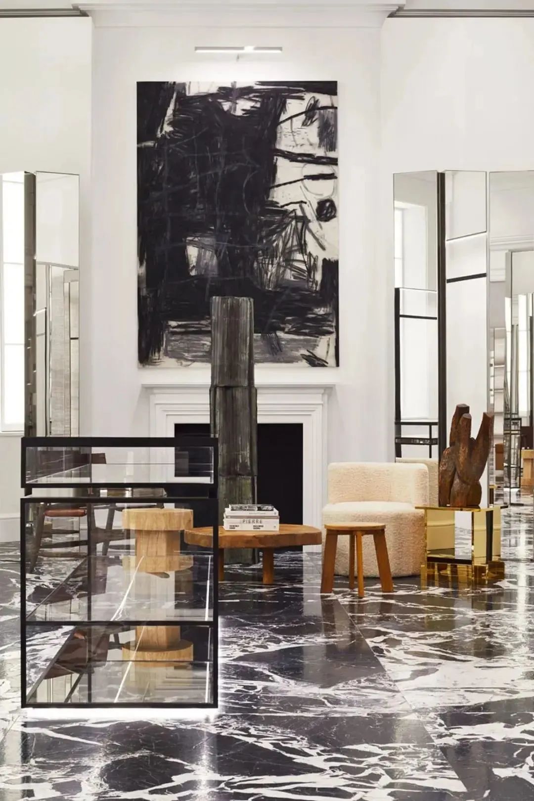 Luxury Brand Flagship Store Floor Decoration projects.jpg Luxury Brand Flagship Store Floor Decoration projects.jpg