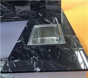 Black Countertops With White Veins